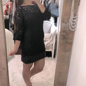 LAUNDRY by Shelli Segal size 12 Petite lace dress